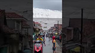 Download lagu DETIK DETIK TSUNAMI MENERJANG, Ombak Raksasa, Warga Panik mp3