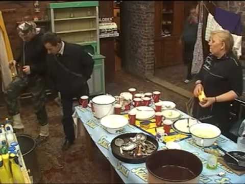 VIP FARMA 4 - Zorici smeta kako Radojka pere sudove