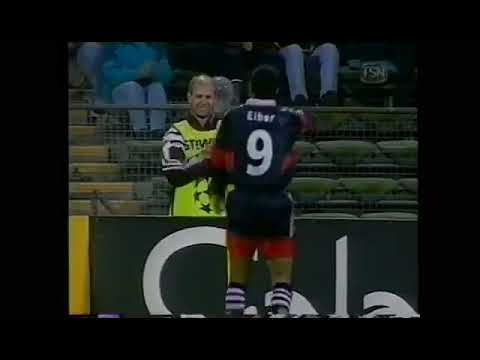 Élber Giovane (Bayern Munique) - 22/10/1997 - Bayern Munique 5x1 PSG-FRA - 2 gols
