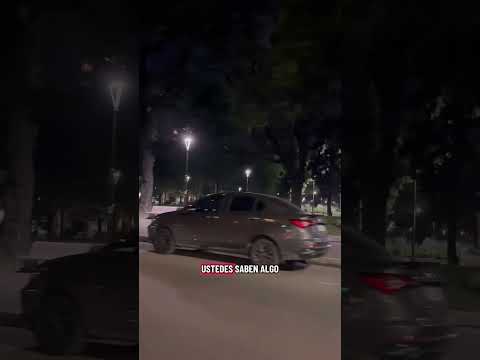 Una vuelta por la Plaza Alberdi en Tucumán #tucuman #noche #plaza #vuelta #paseo