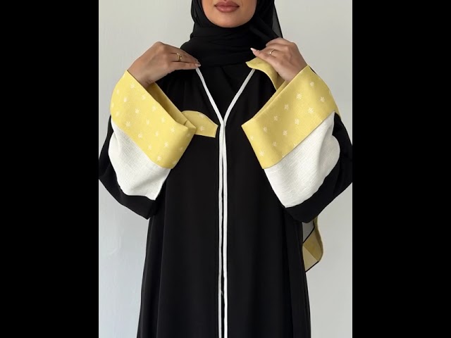 عباية كريب انترنت كوري اسود اكمام لينن مطرز