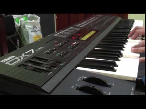 DX7-IIFD FM Synthesizer testing