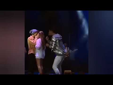 Todos los besos del show de Dosogas  *Fedecol, Sarastian, Magus, Oscarle"