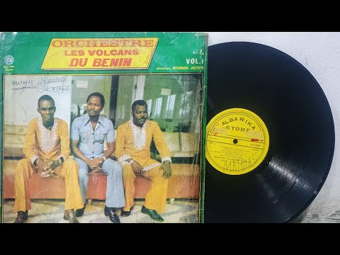 EL BESO DE LA VACA " GBEMEHO " ORCHESTRE LES VOLCANS DU BENIN