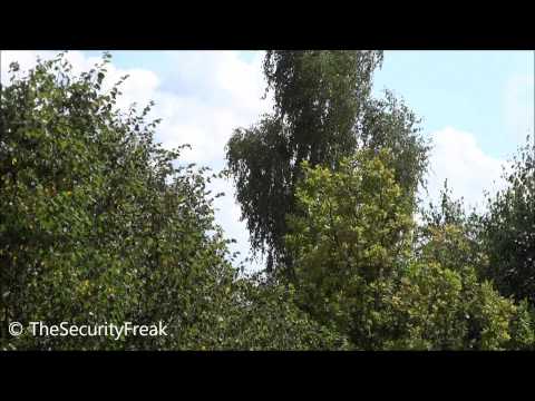 Feueralarm - Elektronische Sirene heult durch die Stadt