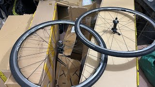 Dura Ace Carbon Wheels with Aluminum Chassis WH9000, good condition, contact 0377601559