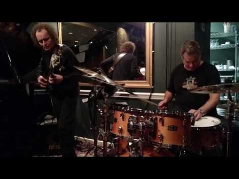 Mark Egan, Karl Latham and Nick Rolfe @ Shanghaijazz