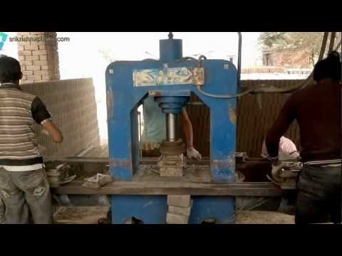 Paver block making hydraulic machine