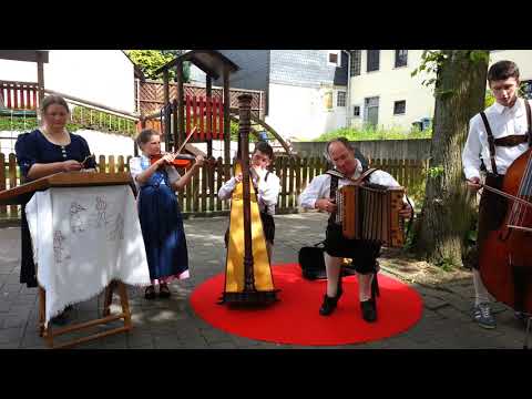 Mondscheiniger - Familienmusik Bauke