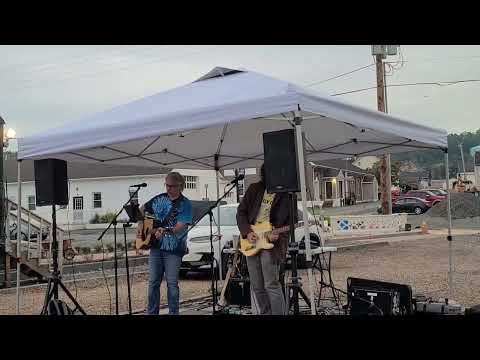 Taquilla Sunrise - cover