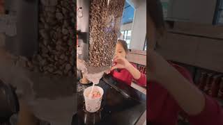 Download lagu ENAK BISA MAKAN ESKRIM SEPUASNYA‼️😍 #shorts #alunadanamanda #alviandmiracle mp3 Download lagu ENAK BISA MAKAN ESKRIM SEPUASNYA‼️😍 #shorts #alunadanamanda #alviandmiracle mp3