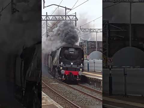 Tangmere Smokes through Oxenholme at Speed! #steam #train #railway #shorts