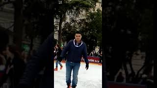 Papa patinando