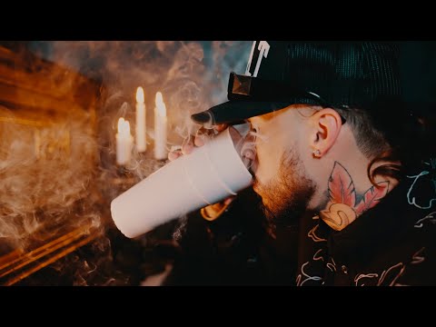 Riko Glizzy - Kristineando (Official Video)