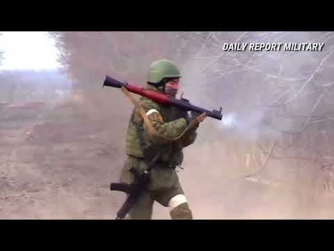 Ukraine War | Russian conscripts blow up mines with rocket launchers in urban warfare drills