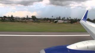 preview picture of video 'Landing at Mombasa International Airport (MBA/HKMO) crosswind'