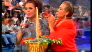 Sara Montiel "La Violetera" y "Es mi hombre".