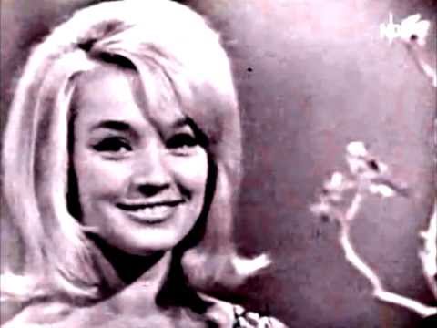 Ina Martell sings German Funk - Am Sonntagnachmittag 1969