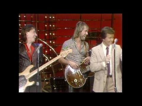 Dick Clark Interviews Player - American Bandstand 1982