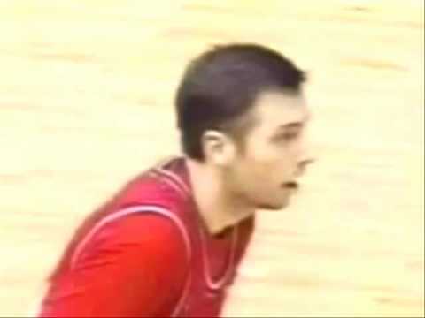 Olympiakos - Panathinaikos  (58-52)   # Milan Tomic 3-pointer (Short & Zoom) , Final 4 Zaragoza 1995