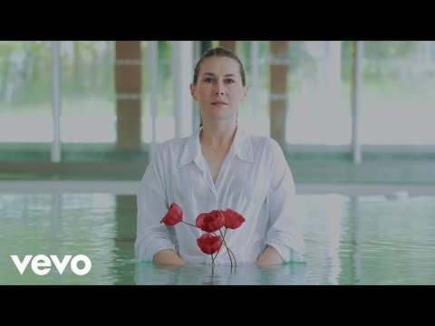 La Piscine - Suzane Grimm