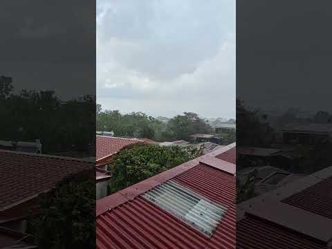 🥶 Primer aguacero fuertisimo desde San Pablo de Heredia. #costarica #lluvia