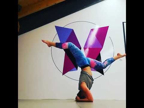 HK Konzept Yoga - Yoga Balance Kopfstand