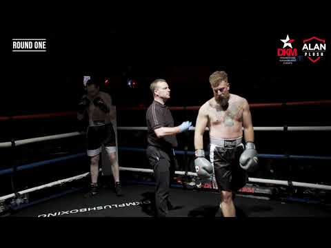 Round 11 - Fight 25   Will Buckley vs David Chillcott