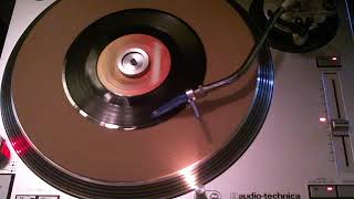 Barbra Streisand &amp; Kim Carnes   Make No Mistake  He&#39;s Mine   1984