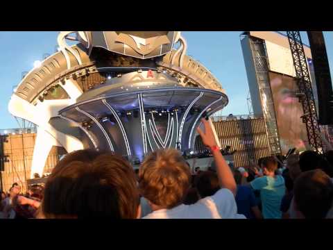 AFP 2014 - Arty (Arty & Mat Zo feat. Ray Dalton – Give Me A Water)