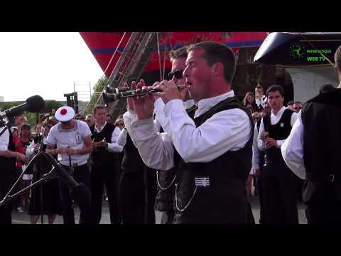 Les chroniques d'Adèle, découverte du Red Bull Boom Bus et de l'Andro.
