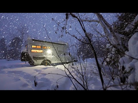 Riding Out A Massive Spring Blizzard In Our Cozy Truck Camper | -17º In The Rossmönster
