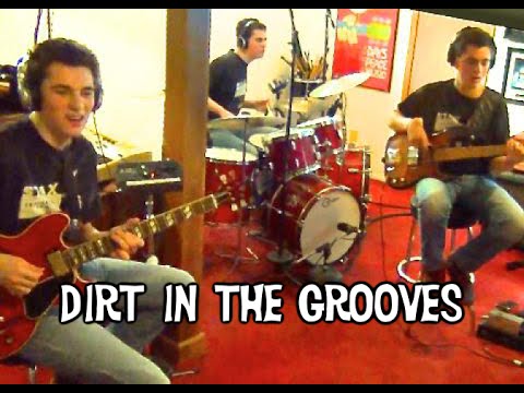 Dirt in the Grooves - Vintage Sounds on Digital Gear