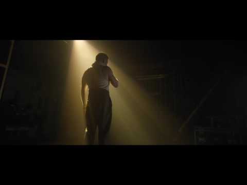 download lagu mp3 mp4 Kenneth Branagh The Entertainer, download lagu Kenneth Branagh The Entertainer gratis, unduh video klip Kenneth Branagh The Entertainer