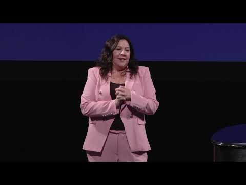 Women of Williams Kristen Anderson-Lopez ’94 Rewriting Narratives—Life as a Draft in Progress