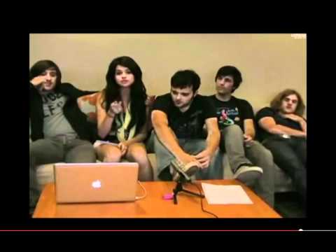 Selena talks about Justin Bieber in her ustream 23.09.2009