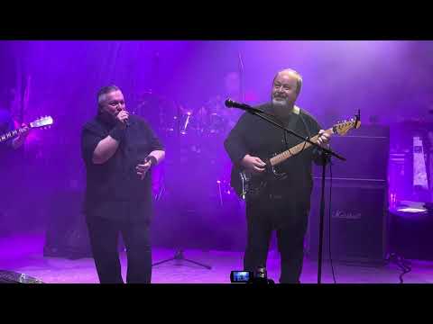 The Steve Rothery Band perform Kayleigh, Lavender, Blue Angel and Heart of Lothian