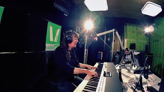 Barbara Morgenstern «Schieß den Bock» - Live bei SRF Virus