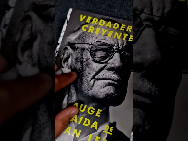 Vídeo relacionado con Stan Lee and the Rise and Fall of the American Comic Book by Jordan Raphael (2003-09-01)