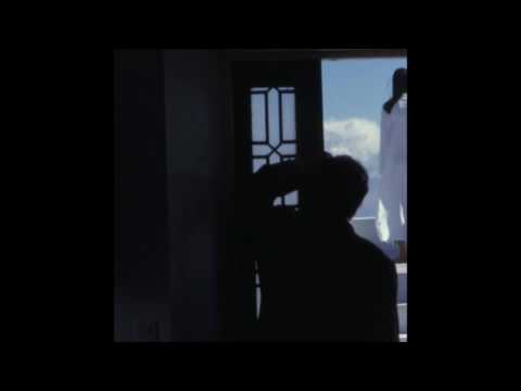 05. HNRK - Schattenflucht [Shadowprey] (ft. DRK)