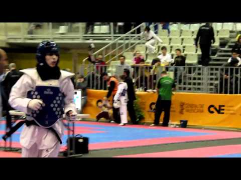 2011 Spanish Open_Seniors Female -67kg Semifinal SPA vs EGY 2/2 HEAD KICK