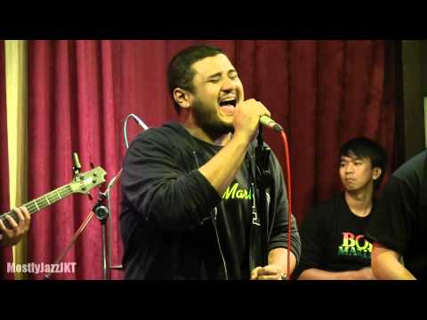 Mike Mohede Tribute to Bob Marley - Rastaman Chant @ Mostly Jazz 30/05/14 [HD]