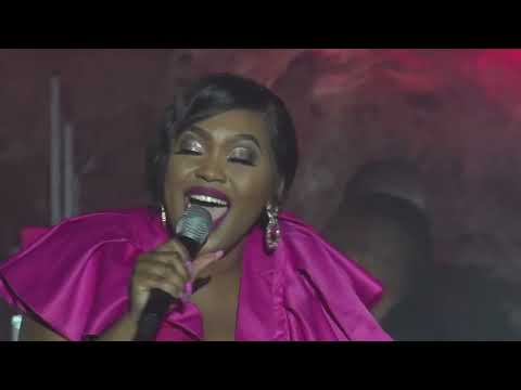 Keneiloe Hope ft  Takie Ndou  - Idani (Official)