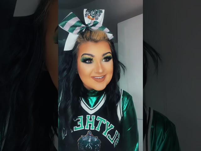 Vídeo relacionado con ZHIXUN Gryffondor de túnica,Disfraz de Gryffindor,con capa y corbata,Túnica de mago adulto,Disfraces de Cosplay de Harry Potter,para halloween y carnaval (M, Slytherin)