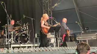 Mary Chapin Carpenter- passionate kisses- stagecoach music festival April 2023, Indio California