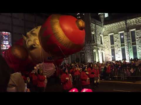 Desfile de Mike mause