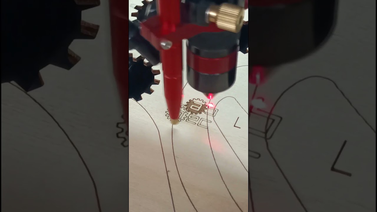 Video dimostrazione macchina taglio laser CNC Prometeo