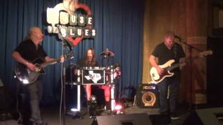 RAW Acoustic   Caught In The Sun