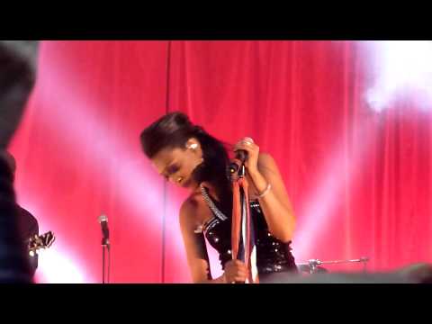 Beverley Knight - One More Try (George Michael cover) Live @ Porchester Hall