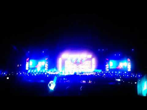 EXO - Love Shot (SMTown Santiago 2019)